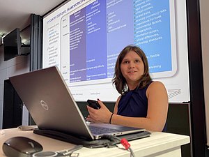 Prof. Dr. Rachel Behrmann offered students a guest lecture