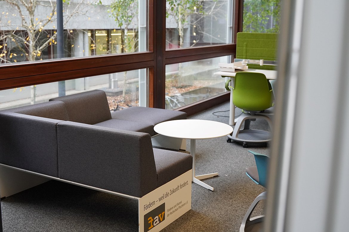 Arbeitsplatz W-Gebäude Business PF