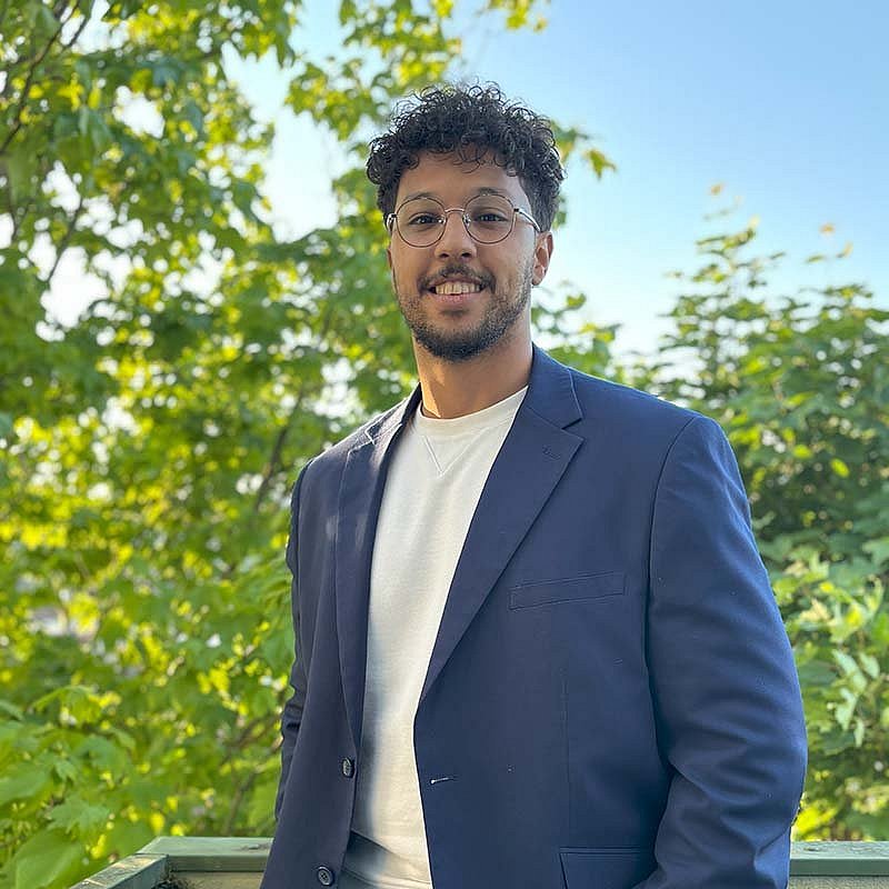 Our testimonial Abdessamad Bouali grew up in Morocco an Italy