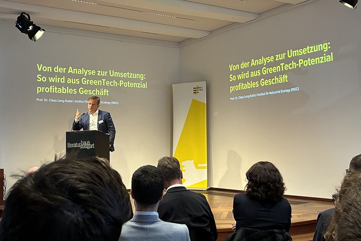 Prof. Lang-Koetz bei der Präsentation der Ergebnisse der Studie Ende März in Stuttgart