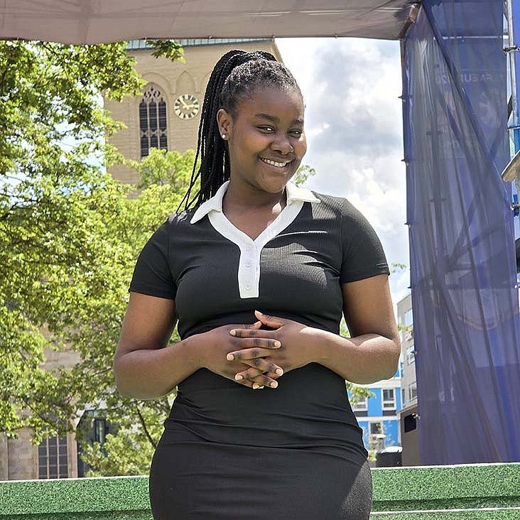 Desiree Chelsie Nguemo Ngamene from Cameroon talks about her Bachelor's program in International Business