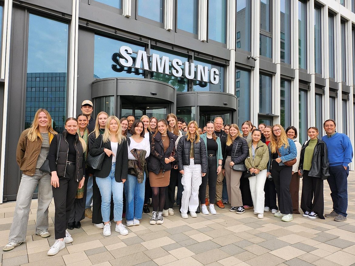 Unternehmensbesuch bei Samsung im Rahmen unserer jährlichen Exkursion