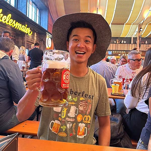 Sunchai Kongtangjitt says Prost at Stuttgart Wasen