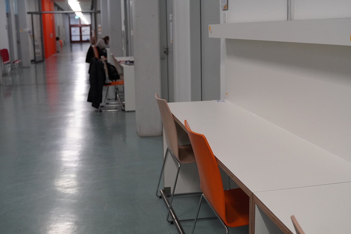 Arbeitsplatz W-Gebäude Business PF