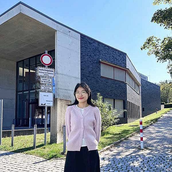 Ann Tho Tran from Vietnam talks about her Master's degree in Digital Business Management