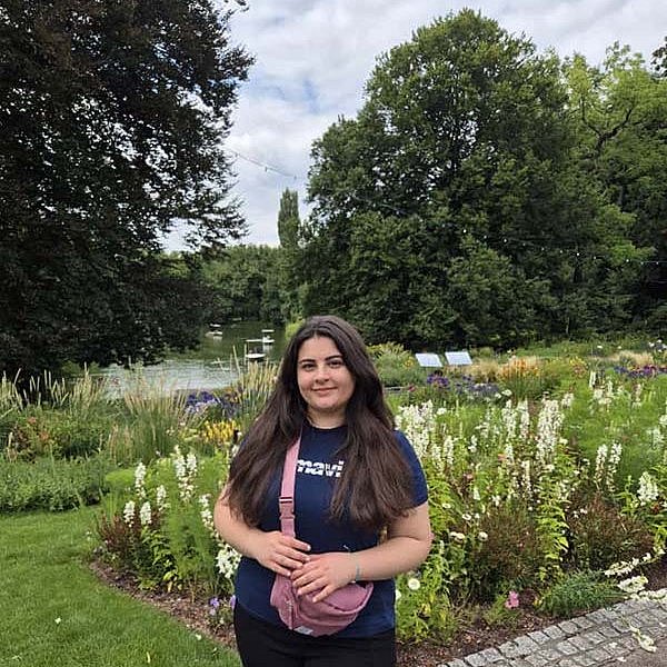 Yaren Virlan visits the Zoo of Karlsruhe